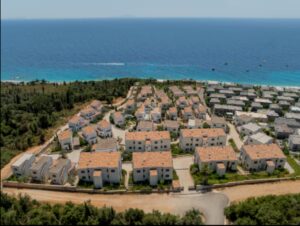 b348 e0d5 7bd1 4f6e b5d3 sc4